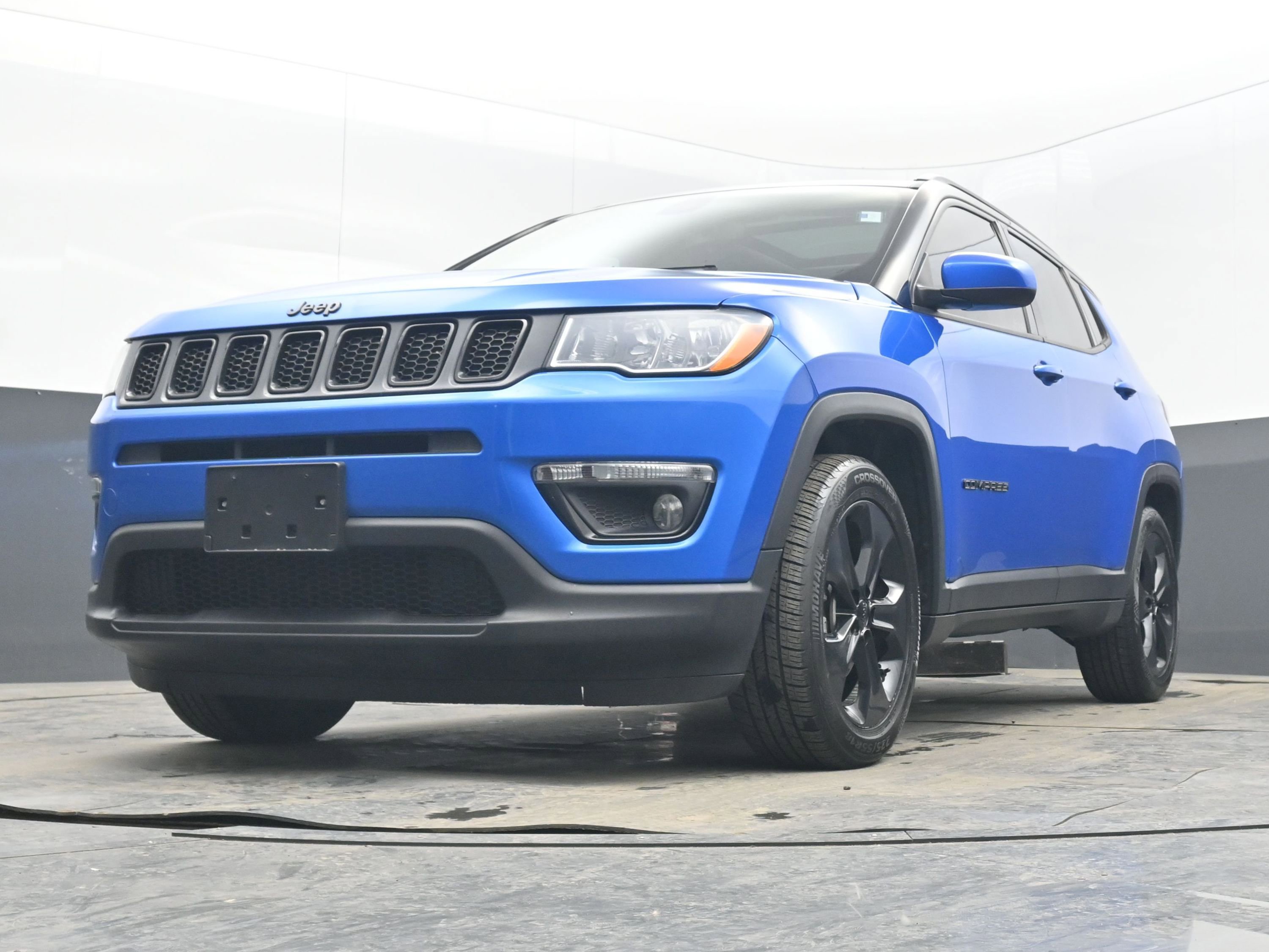 Used 2020 Jeep Compass Latitude image 25