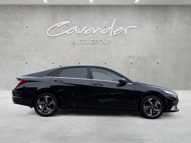 Used 2023 Hyundai Elantra Limited image 17