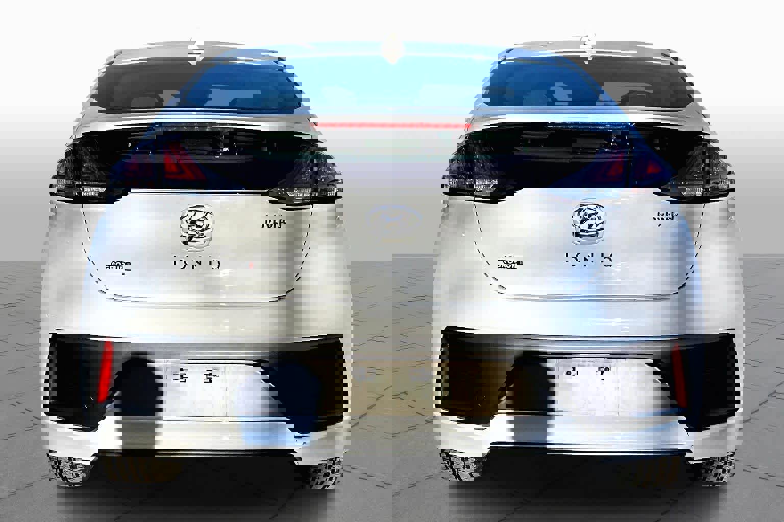 Used 2022 Hyundai Ioniq SEL image 5