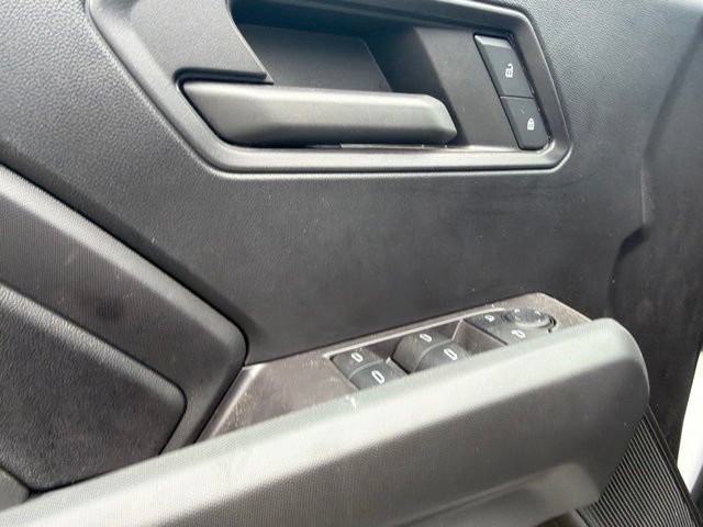 Used 2024 Chevrolet Colorado W/T RWD image 12