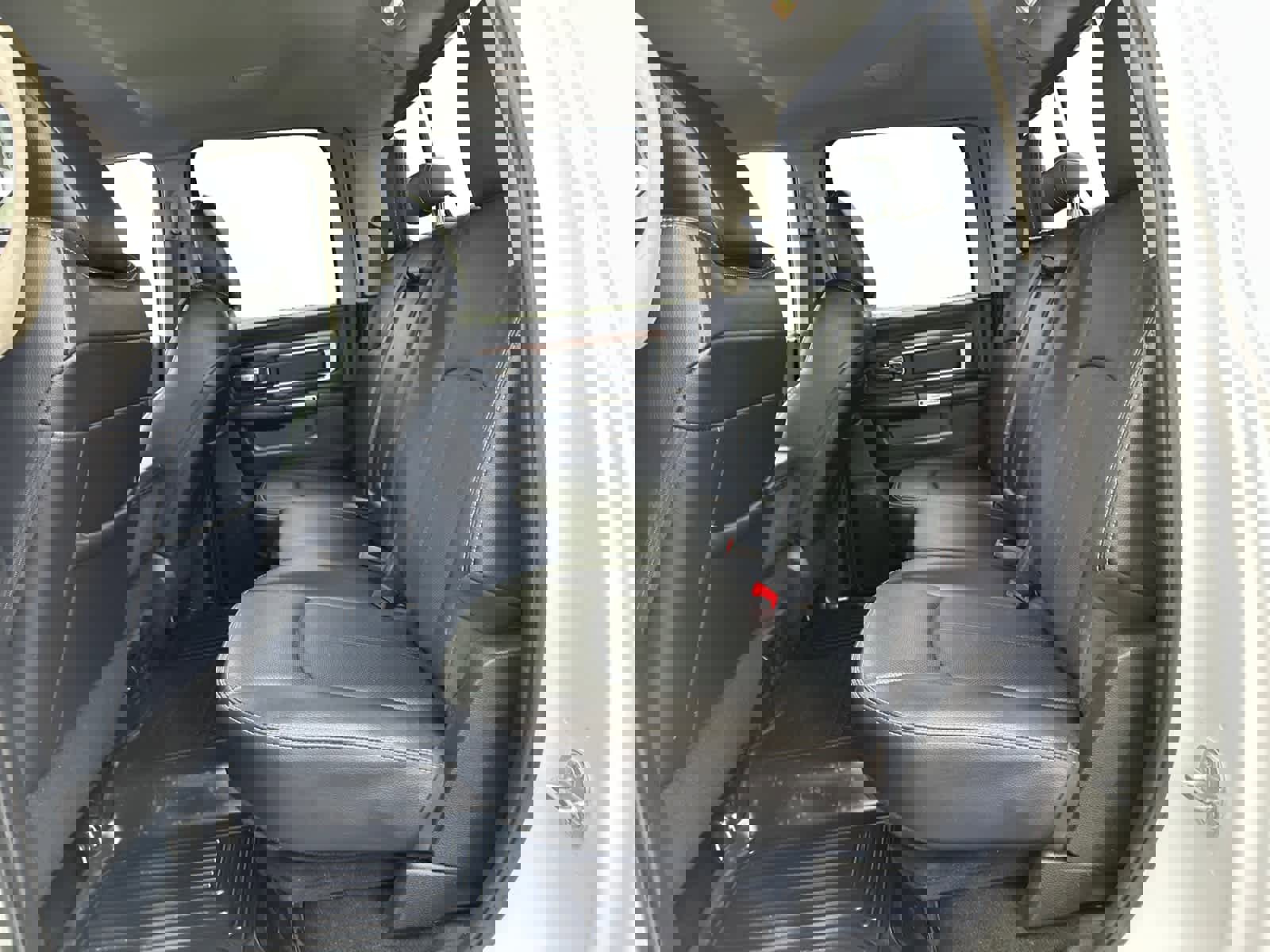 Used 2018 RAM 2500 Laramie image 12