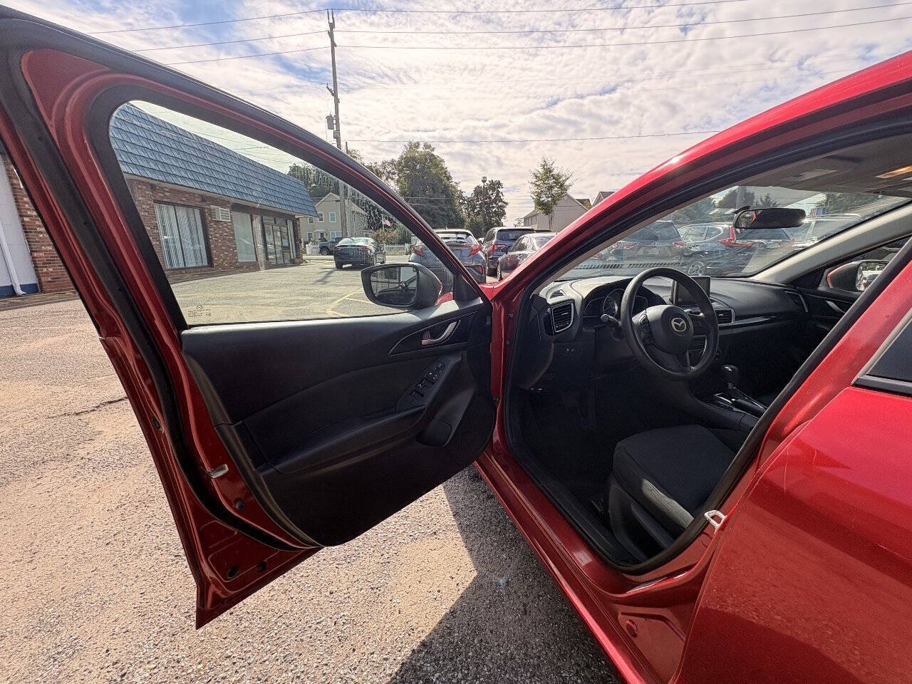 Used 2015 MAZDA MAZDA3 i Sport FWD image 13