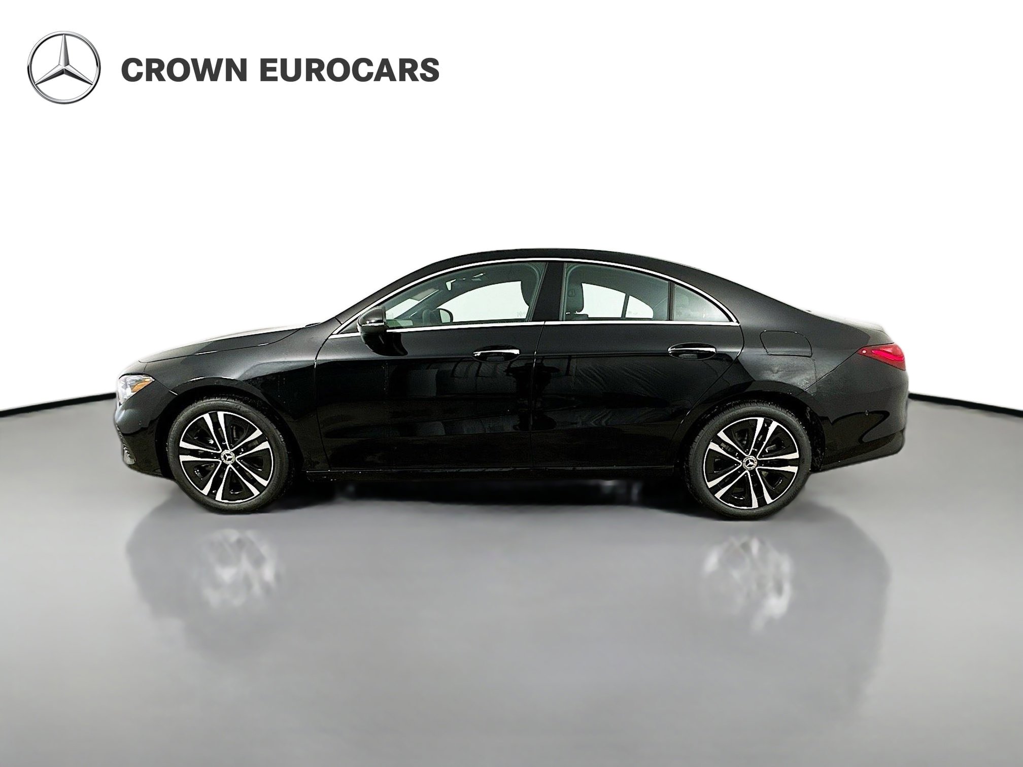 Used 2025 Mercedes-Benz CLA 250 4MATIC image 4