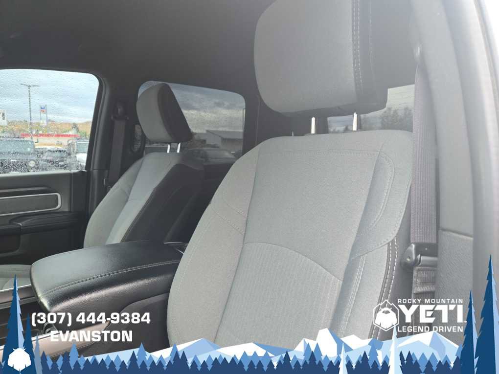 Used 2022 RAM 2500 Big Horn w/ Level C Equiment Group image 10