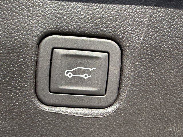 New 2026 Chevrolet Blazer RS w/ Driver Confidence II Package FWD image 17