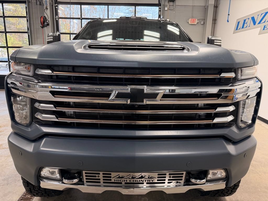 Used 2022 Chevrolet Silverado 2500 High Country w/ Z71 Off-Road Package AWD/4WD video 4