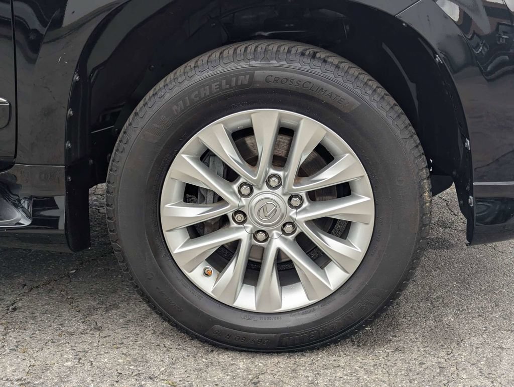 Used 2018 Lexus GX 460 Premium w/ Premium Package AWD/4WD image 12