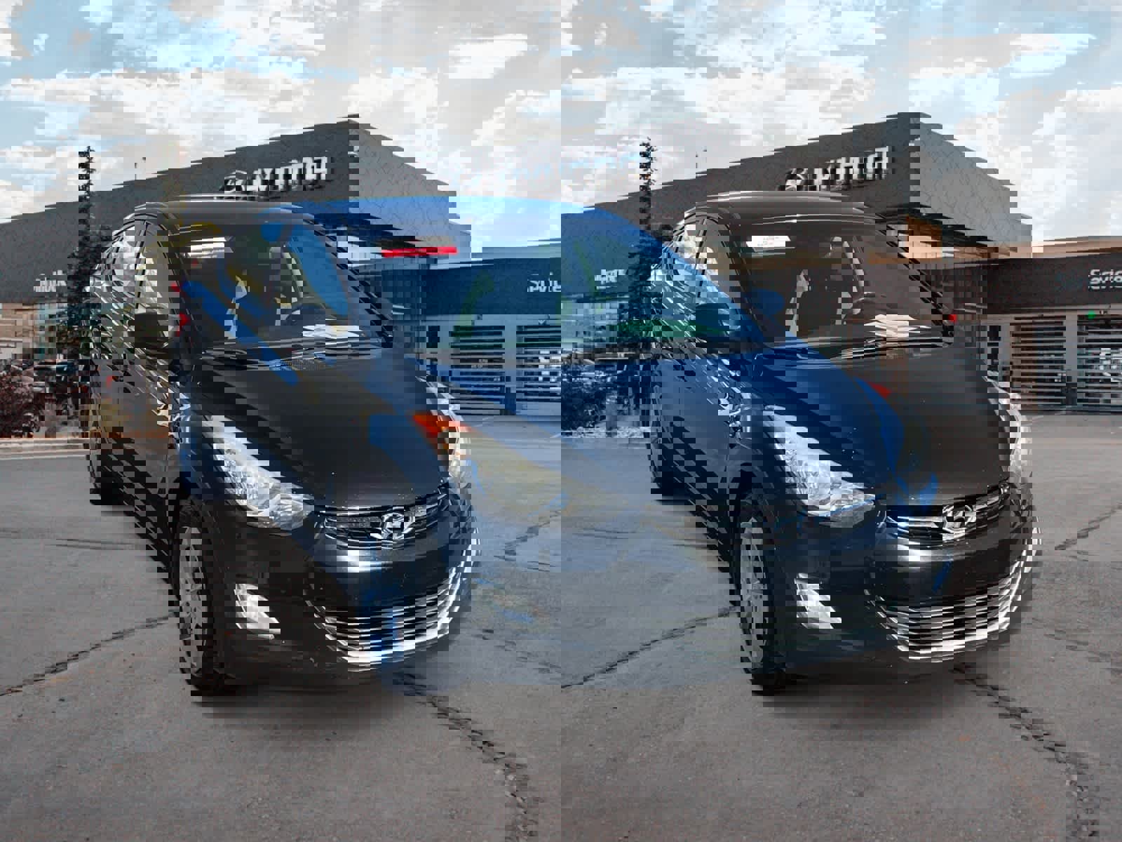 Used 2013 Hyundai Elantra GLS w/ Preferred Pkg image 7