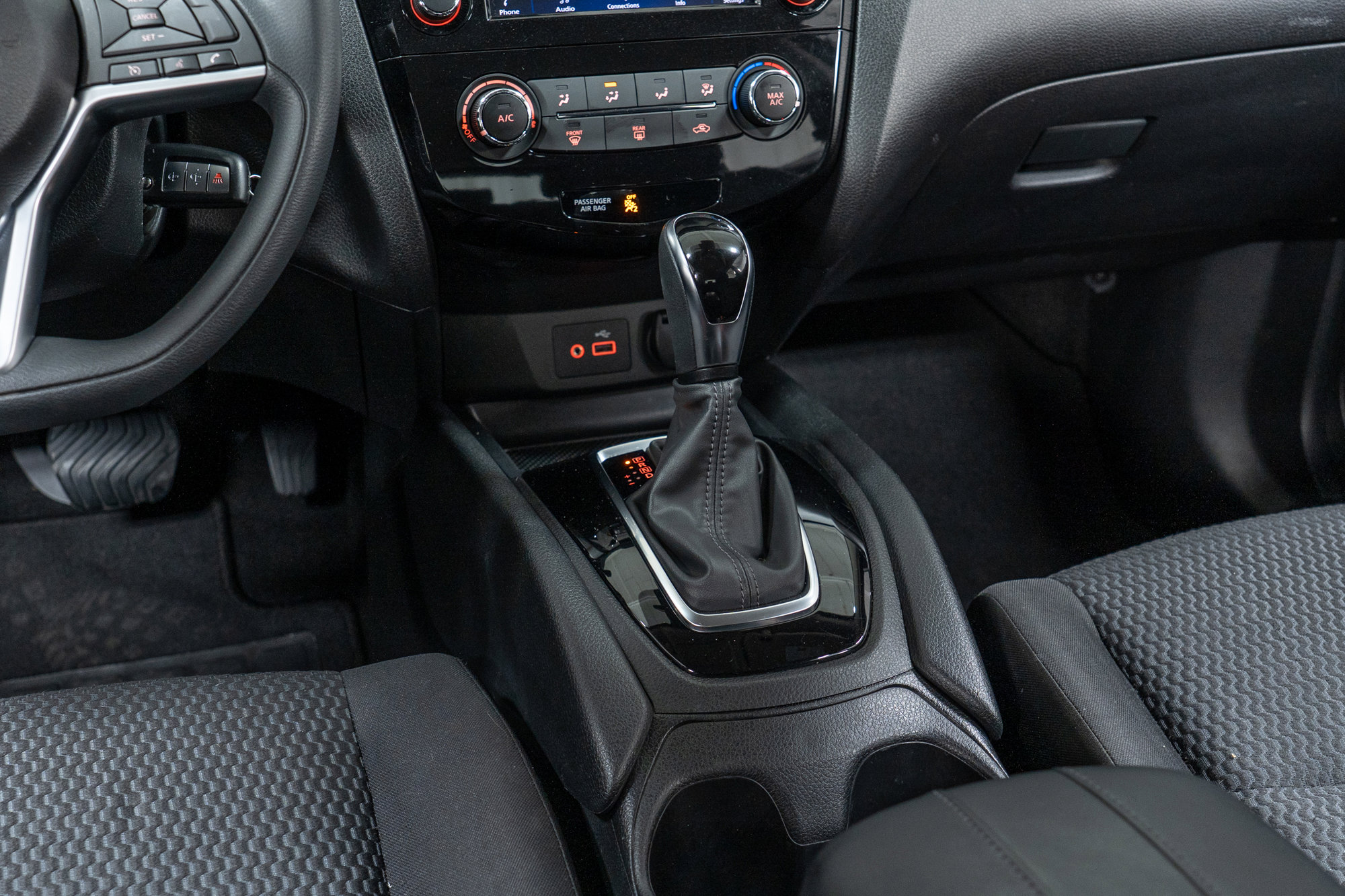 Used 2020 Nissan Rogue Sport S image 20