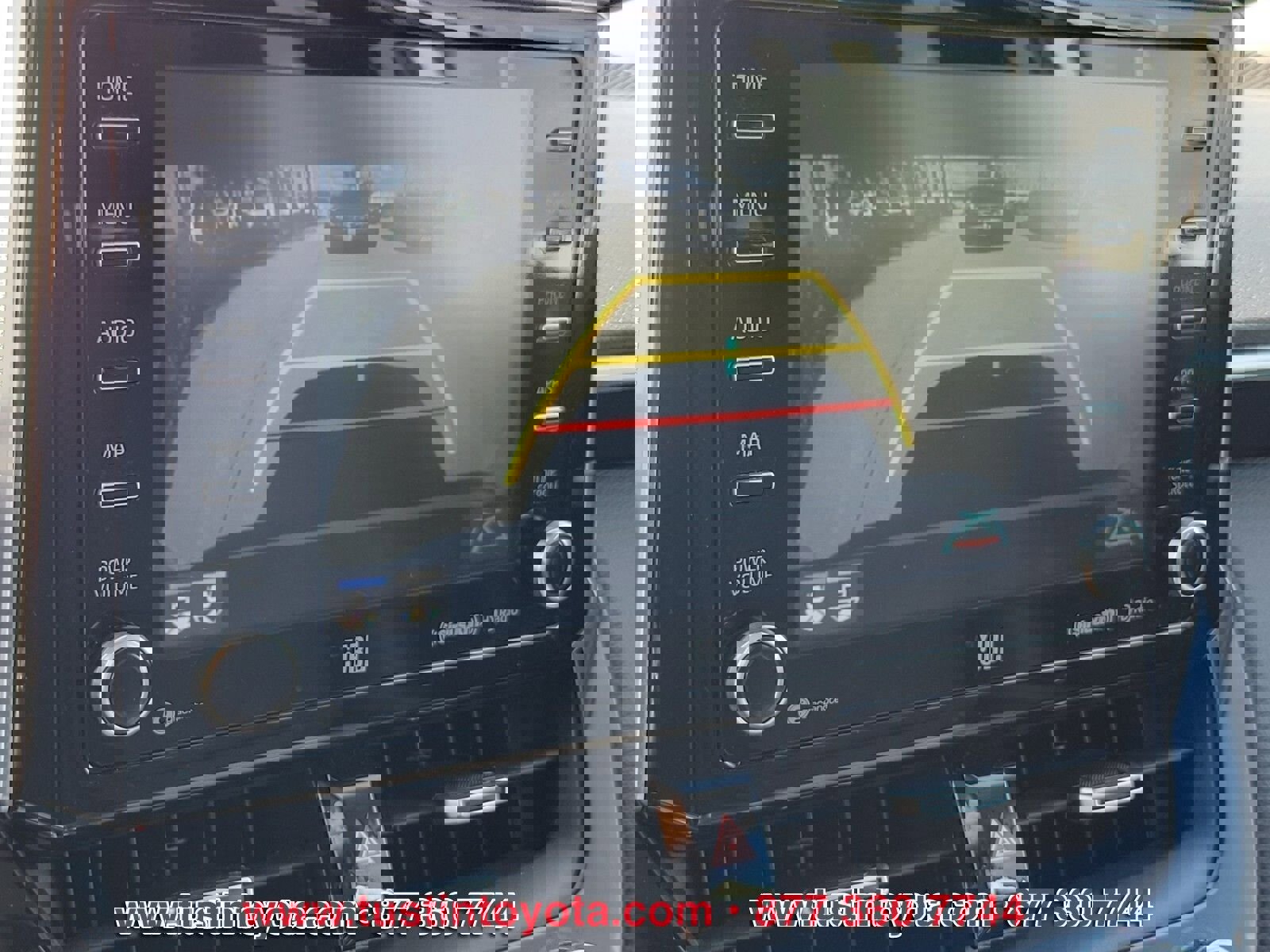 Certified 2022 Toyota Corolla Cross XLE w/ Convenience Package image 22