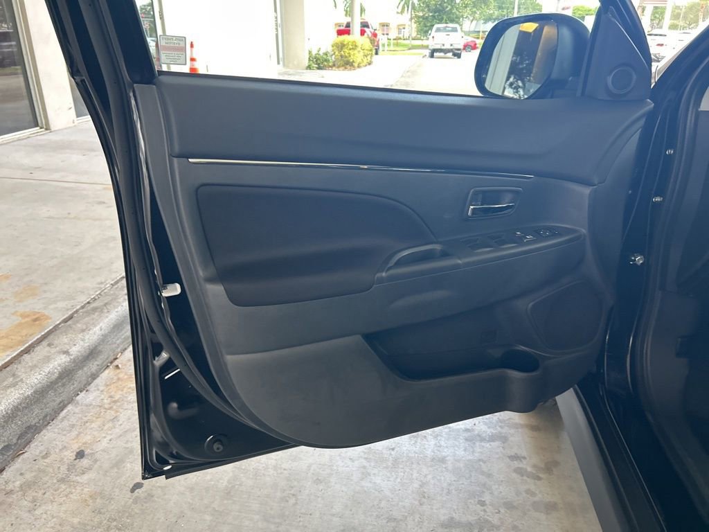 New 2025 Mitsubishi Outlander Sport ES image 30