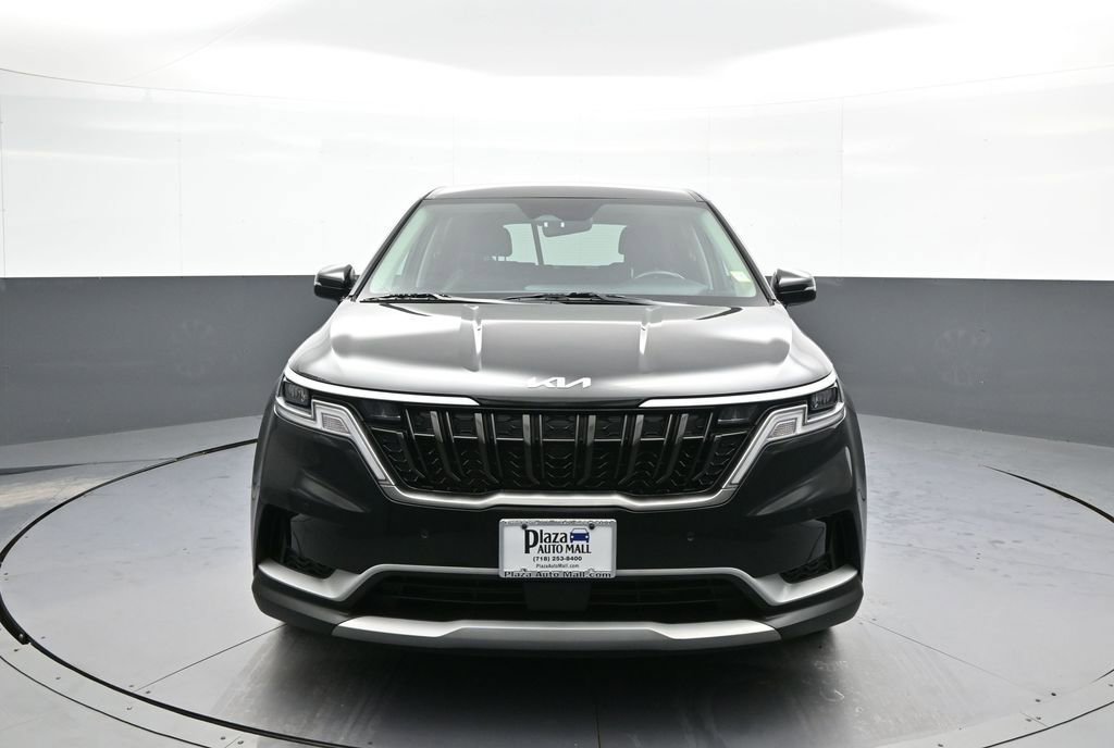 Certified 2023 Kia Carnival EX image 2
