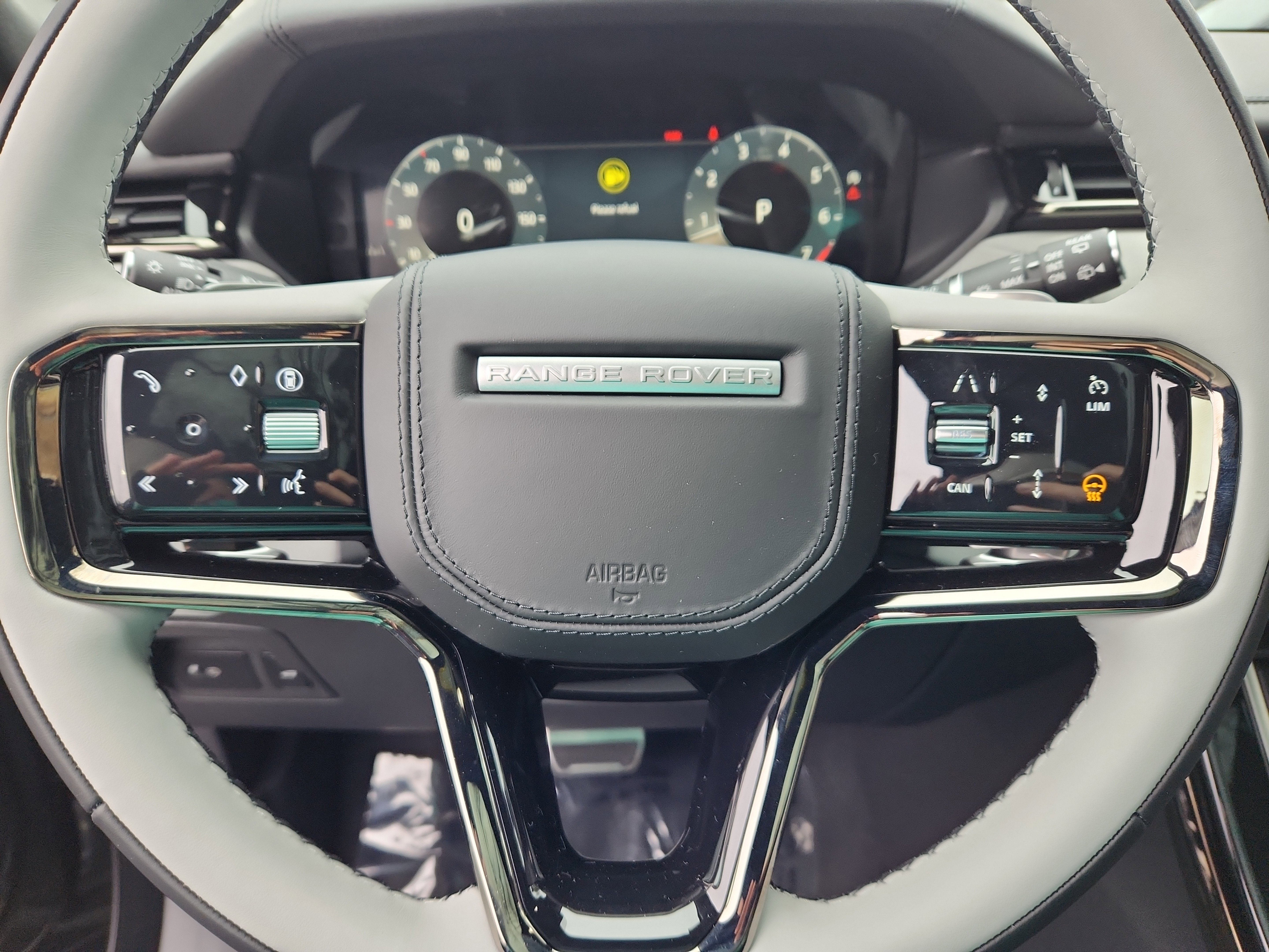 Used 2026 Land Rover Range Rover Velar Dynamic SE image 18