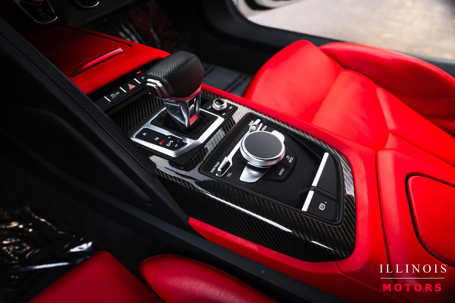Used 2018 Audi R8 V10 w/ Premium Package RWD image 27