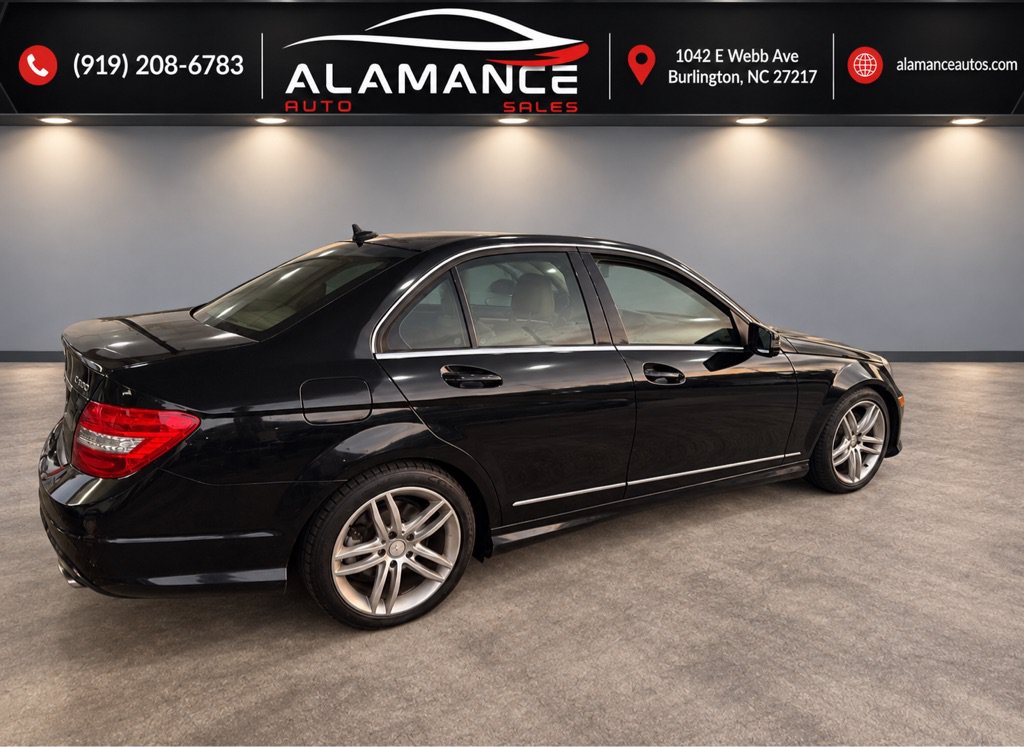 Used 2012 Mercedes-Benz C 300 4MATIC Sedan image 27