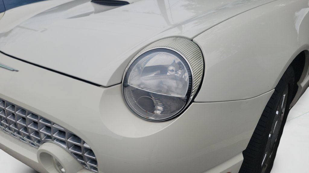 Used 2002 Ford Thunderbird RWD image 7