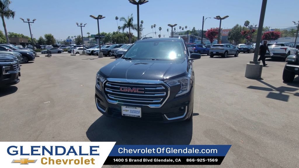 Used 2023 GMC Terrain SLT FWD image 4