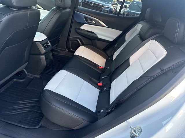 New 2026 Chevrolet Equinox EV LT w/ Convenience Package II FWD image 22