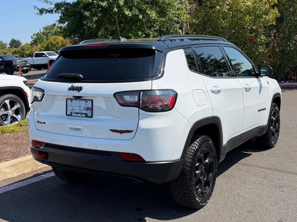 Used 2024 Jeep Compass Trailhawk w/ Trailhawk Elite Group AWD/4WD image 7
