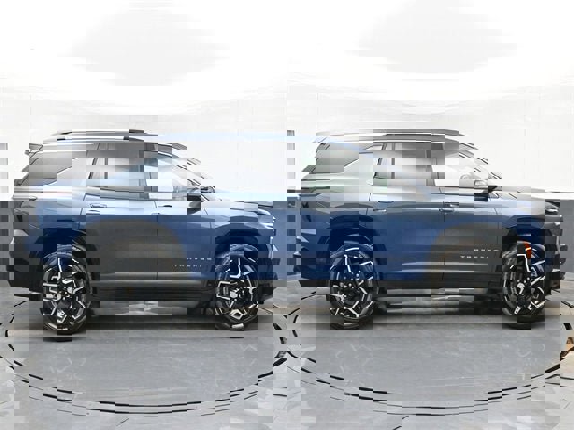 New 2026 Chevrolet Traverse High Country w/ LPO, Floor Liner Package image 15