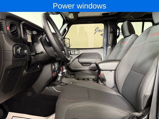 Used 2025 Jeep Wrangler Unlimited Rubicon image 13