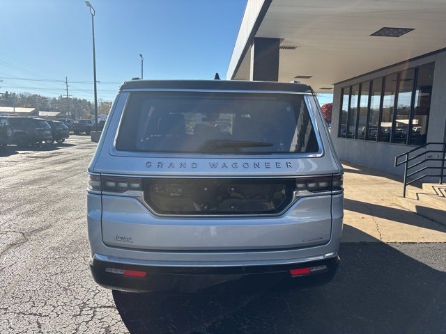 Used 2024 Jeep Grand Wagoneer Series III w/ Rear Seat Video Group 1 image 9
