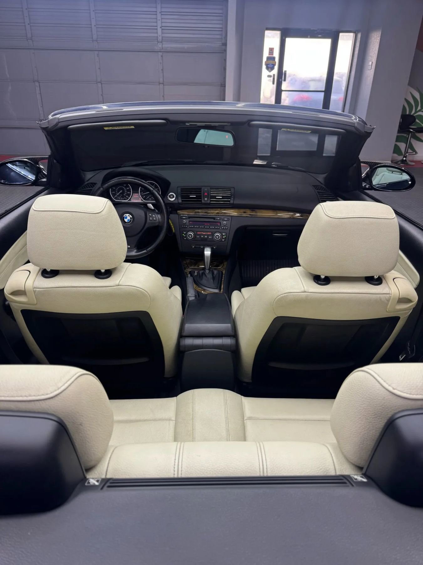 Used 2008 BMW 135i Convertible image 9