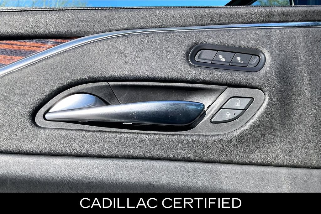 Used 2022 Cadillac Escalade Luxury RWD image 32