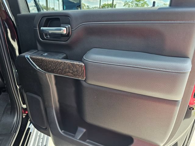 Used 2022 GMC Sierra 2500 Denali w/ Denali Black Diamond Edition AWD/4WD image 29