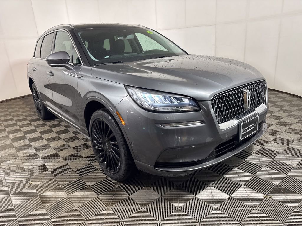 Certified 2022 Lincoln Corsair Reserve w/ Equipment Group 201A image 9