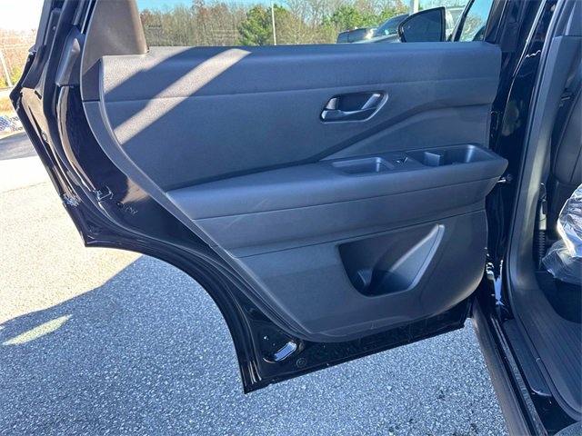 New 2025 Nissan Pathfinder Rock Creek image 17