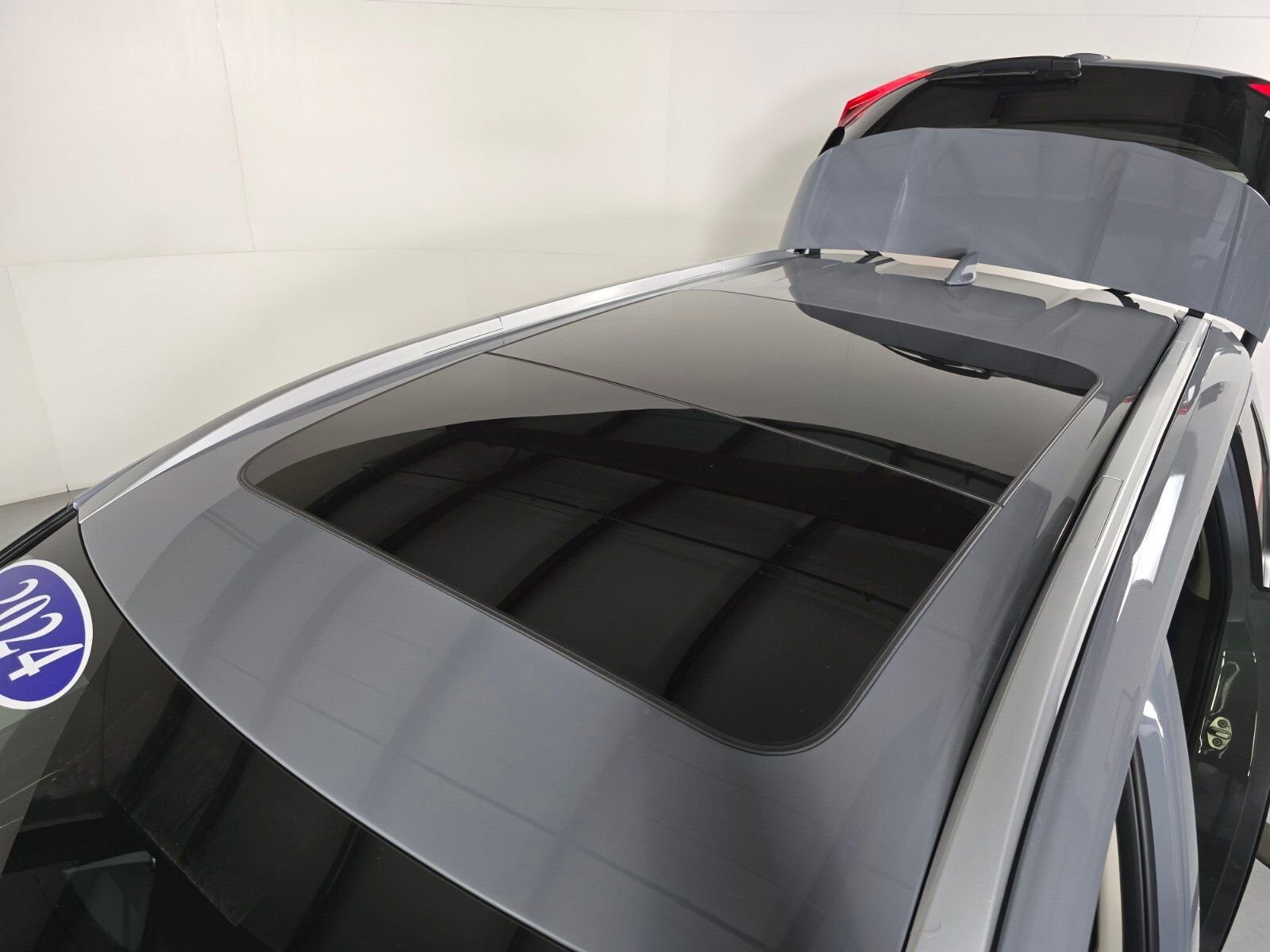 Used 2024 Nissan Rogue Platinum w/ Platinum Premium Package image 40