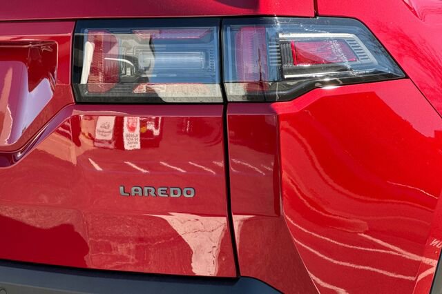 New 2026 Jeep Cherokee Laredo image 23