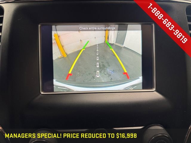 Used 2019 Jeep Grand Cherokee Laredo image 16