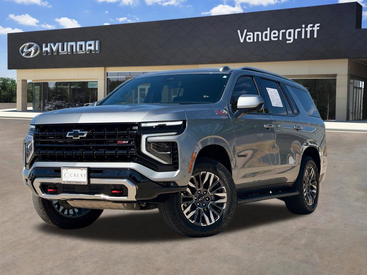 Used 2025 Chevrolet Tahoe Z71 AWD/4WD image 9