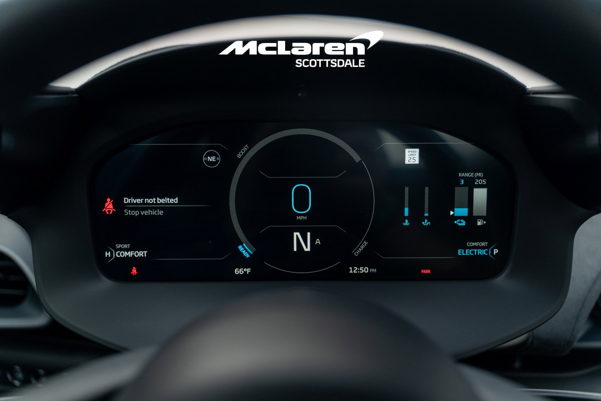 Used 2025 McLaren Artura image 29