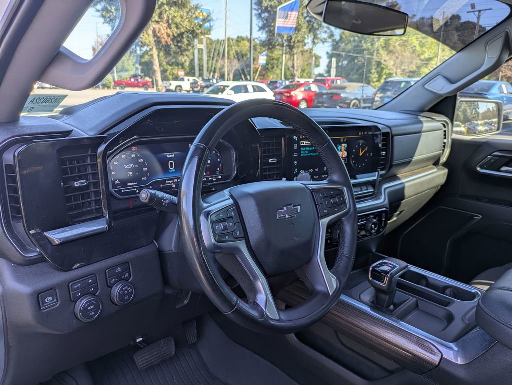Used 2024 Chevrolet Silverado 1500 RST w/ Z71 Off-Road Package image 13