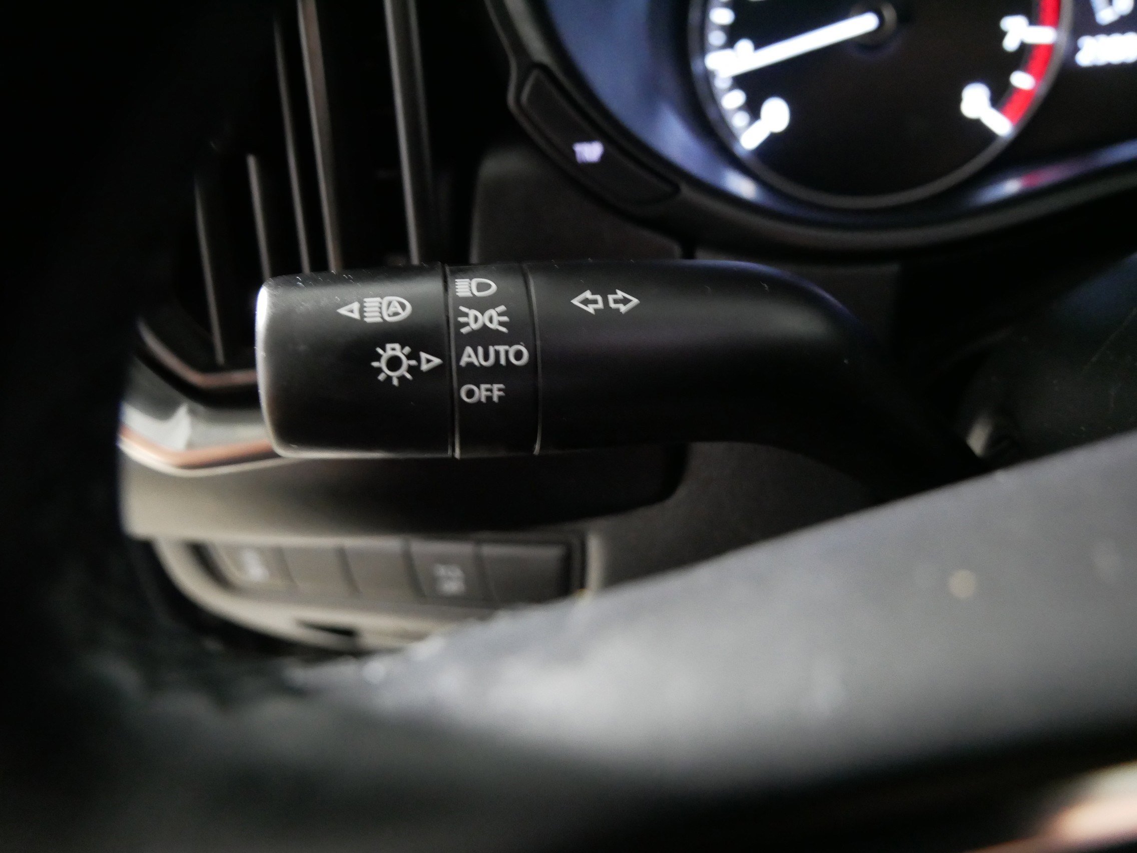 Used 2024 MAZDA CX-50 AWD 2.5 S w/ Weather Package image 32