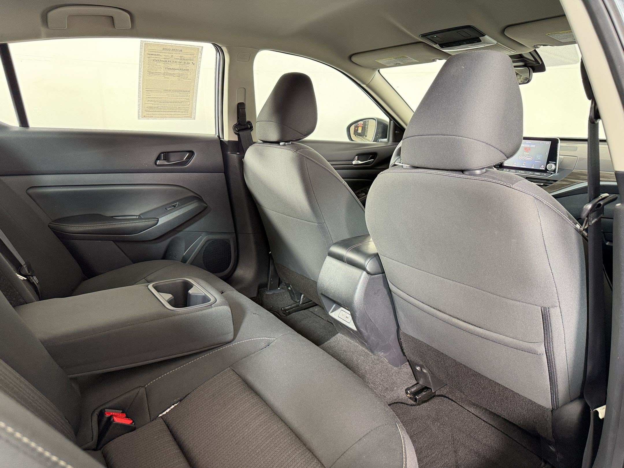 Used 2025 Nissan Altima 2.5 SV FWD image 28