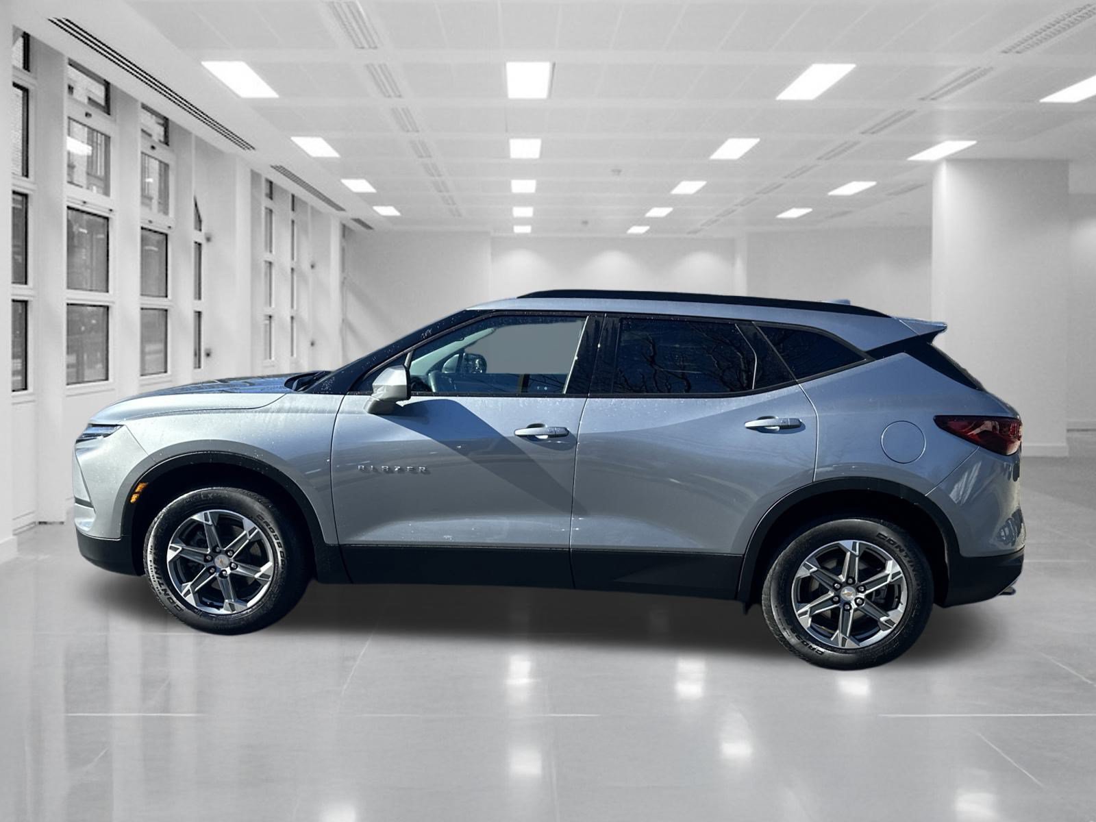 Certified 2024 Chevrolet Blazer LT w/ Convenience Package FWD image 8