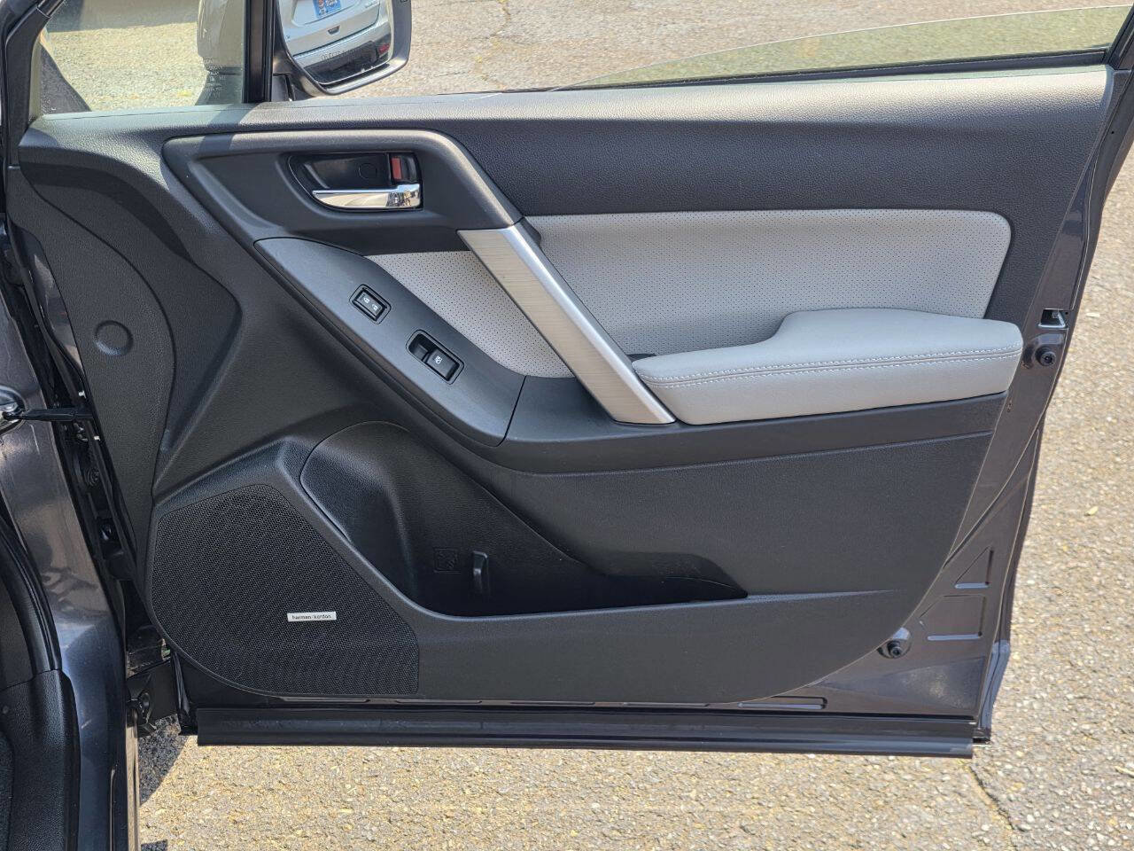 Used 2014 Subaru Forester 2.5i Touring w/ Popular Package #1 image 11