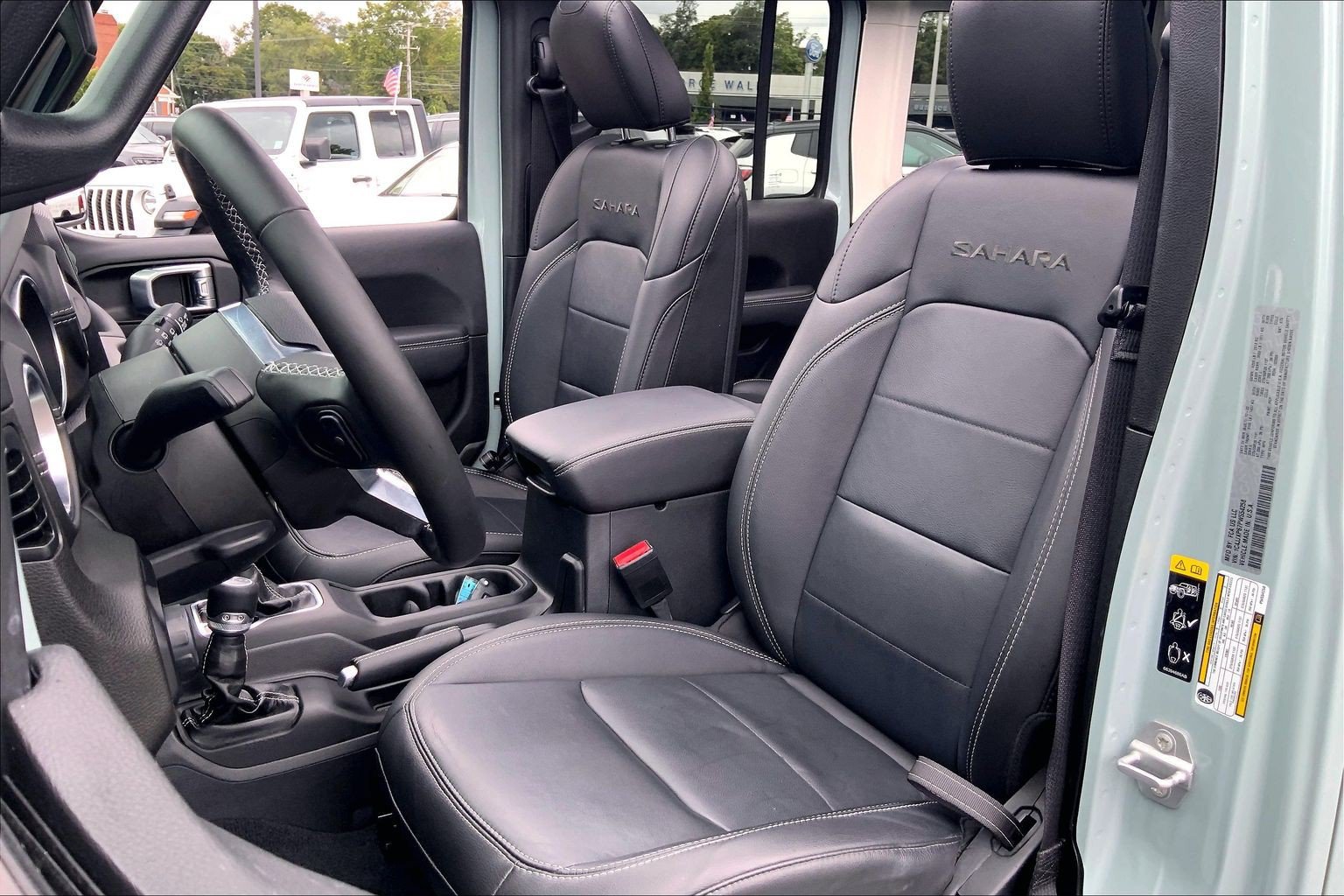 Certified 2023 Jeep Wrangler Unlimited Sahara w/ Cold Weather Group AWD/4WD image 8