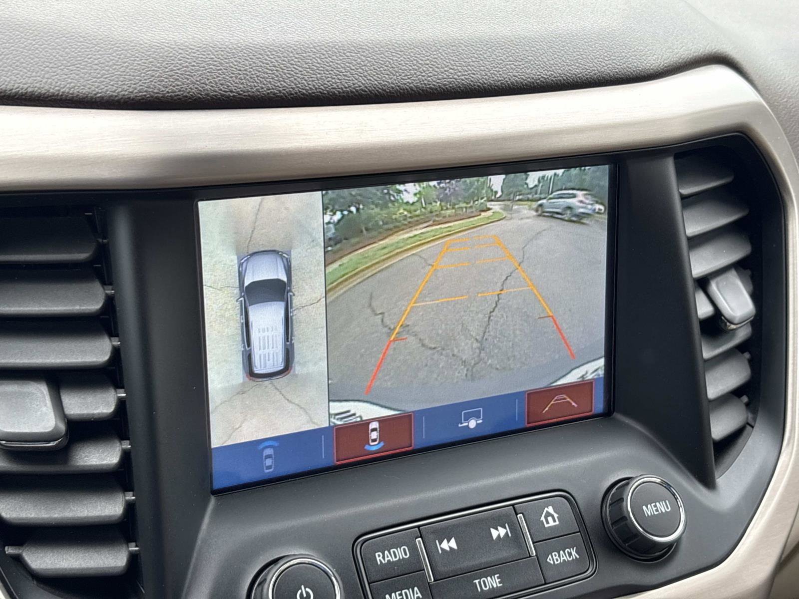 Used 2019 GMC Acadia Denali w/ Technology Package FWD image 22