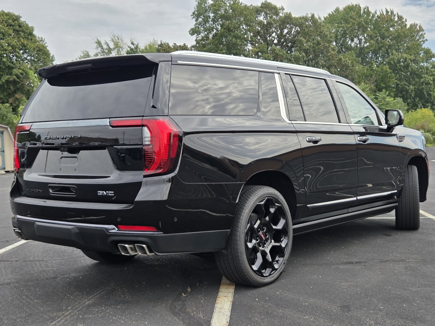 New 2026 GMC Yukon XL Denali Ultimate AWD/4WD image 21