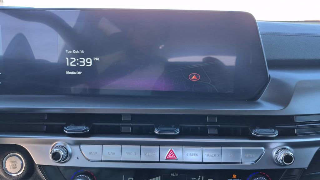 Certified 2025 Kia Telluride S image 10