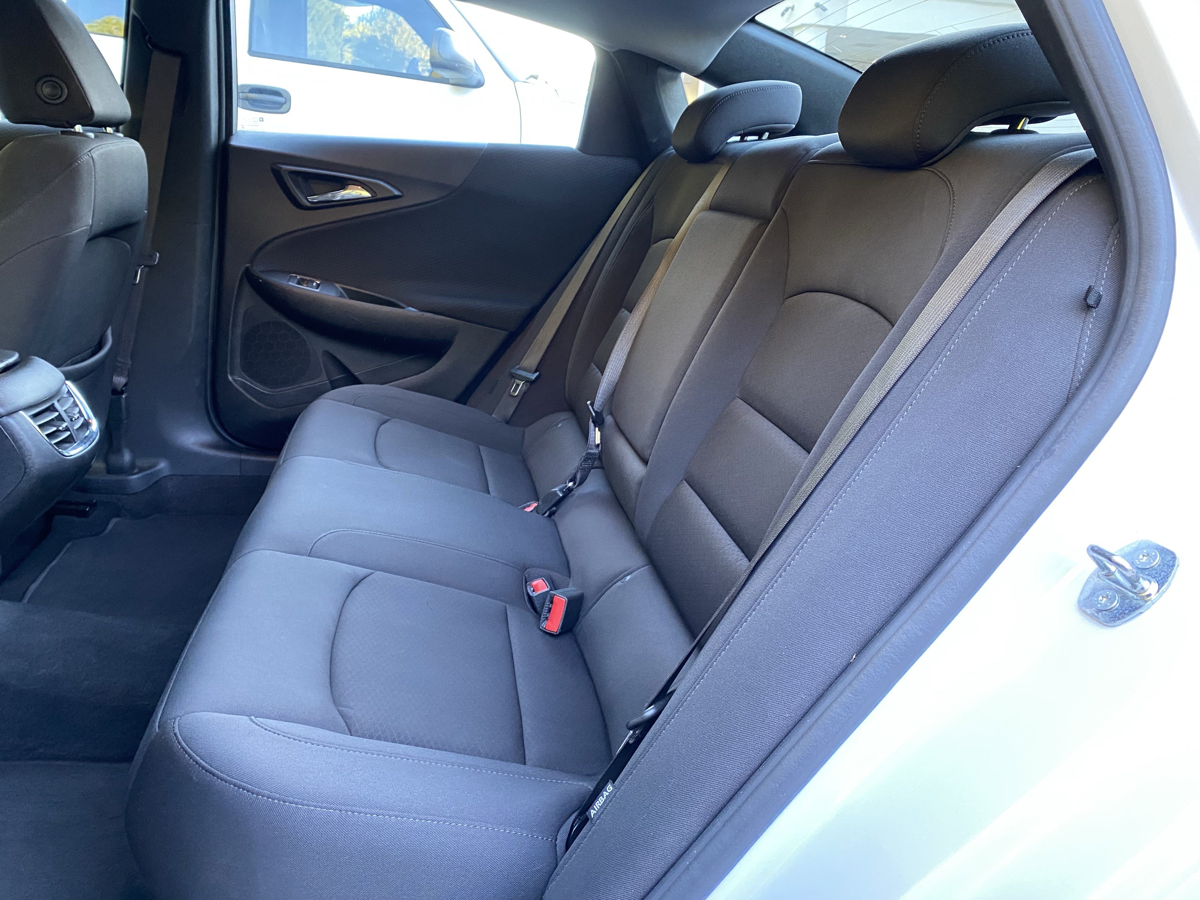 Used 2020 Chevrolet Malibu LT FWD image 34