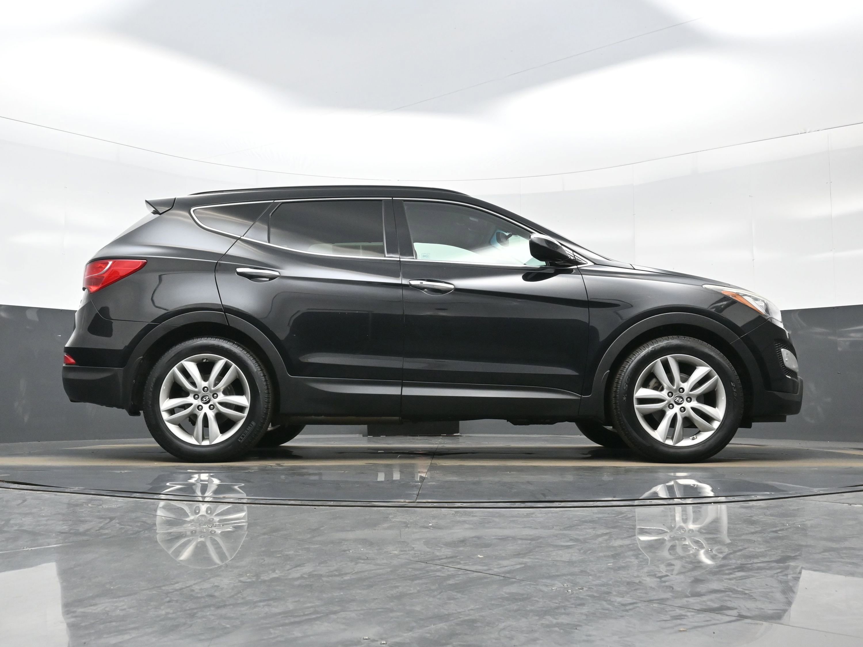 Used 2014 Hyundai Santa Fe Sport 2.0T w/ Navigation Package 06 image 29