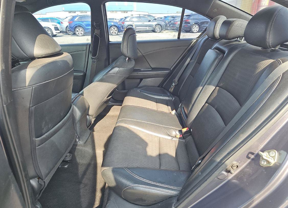 Used 2016 Honda Accord Sport image 11
