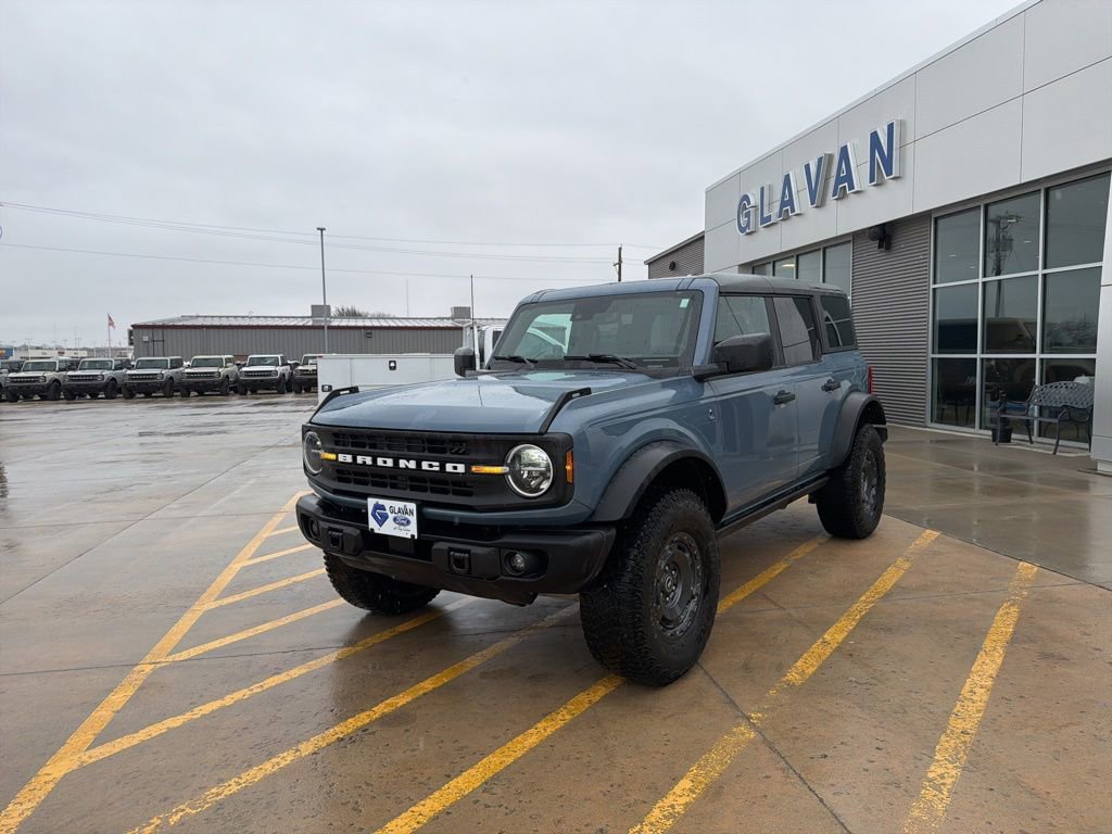 Used 2024 Ford Bronco Black Diamond image 3