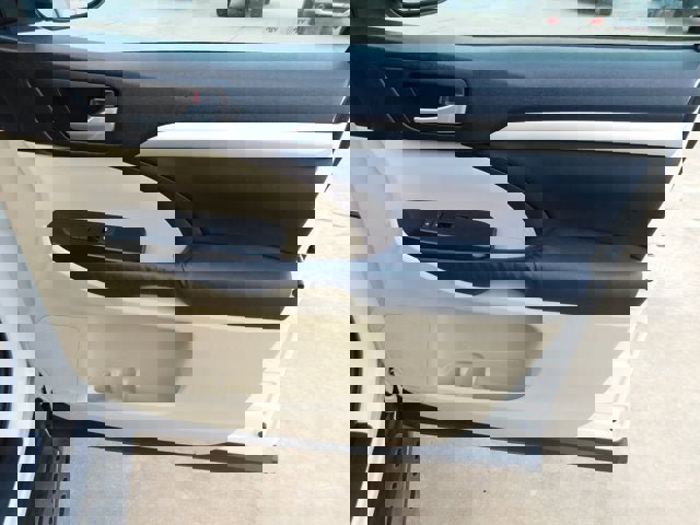 Used 2014 Toyota Highlander XLE image 9